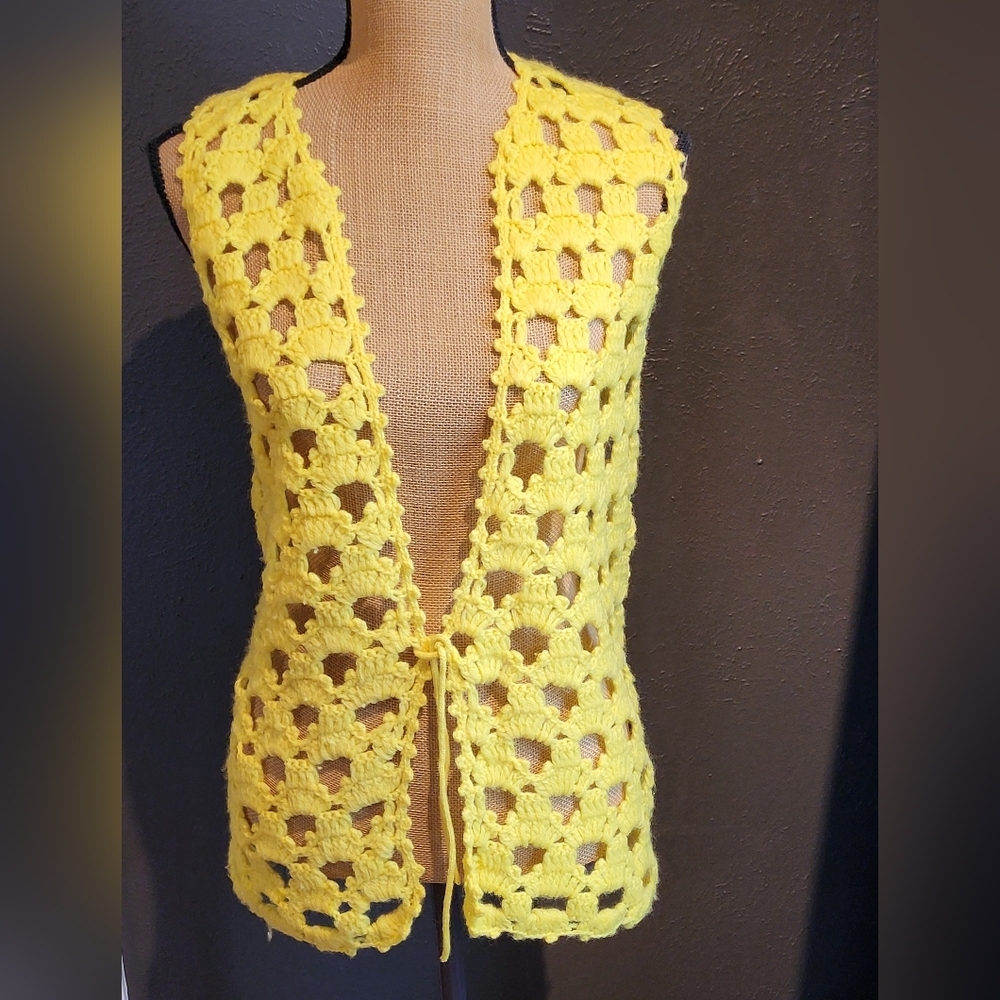 Tami Vintage 70s Bright Lemon Yellow Wool Crocheted Vest Small